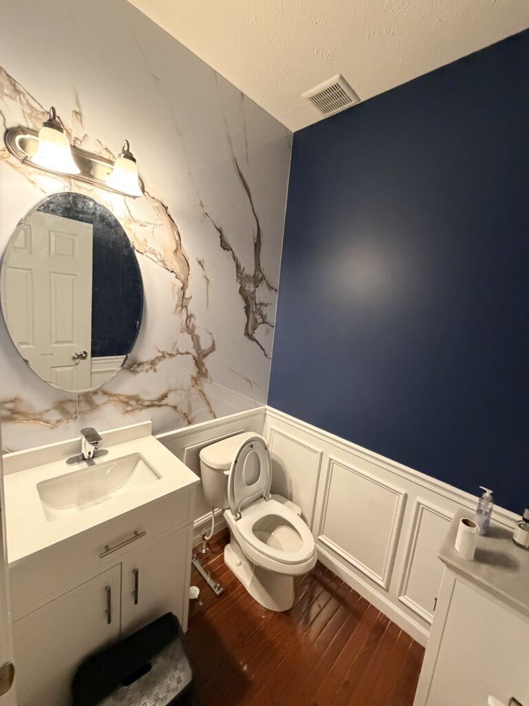 Comfort room peek
